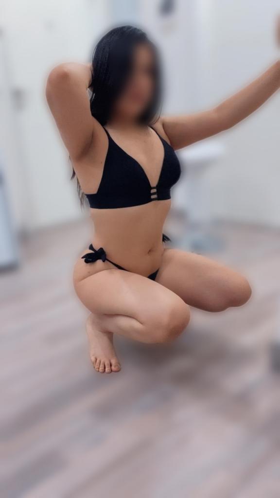 Chica busca chico en Granada: 