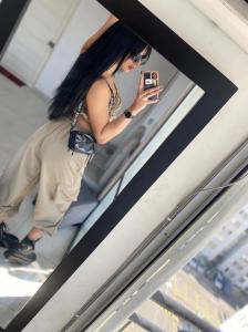 647368846: Chica busca chico en Málaga