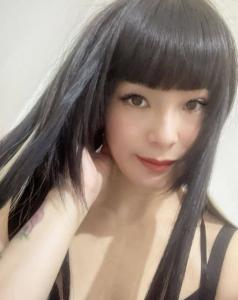 663431635: Chica busca chico en Barcelona