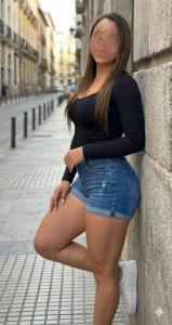 744253885: Chica busca chico en Málaga