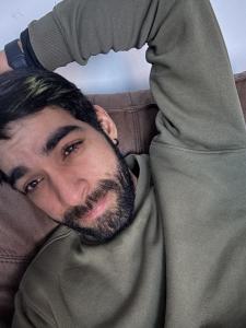 613677664: Chico busca chica en La Coruña