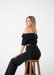 745072986: Chica busca chico en Ibiza