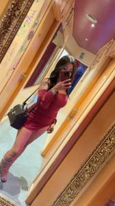 634717198: Chica busca chico en Barcelona