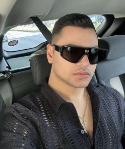 613195481: Chico busca chica en Pontevedra
