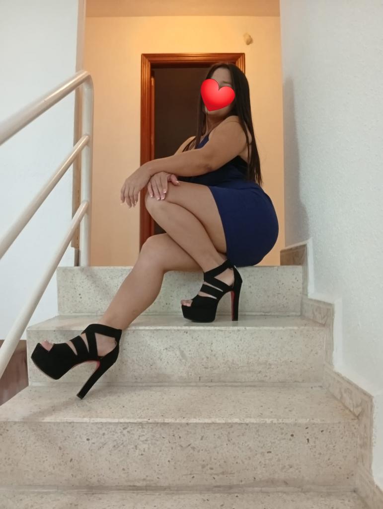 Chica busca chico en Almería: 