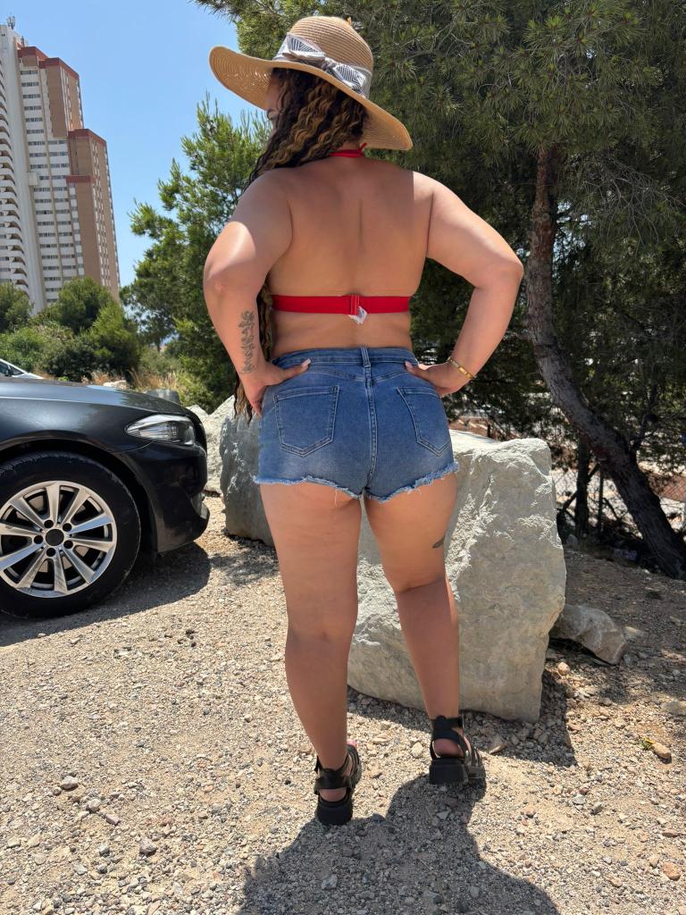 Chica busca chico en Alicante: 