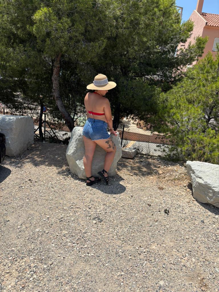 Chica busca chico en Alicante: 