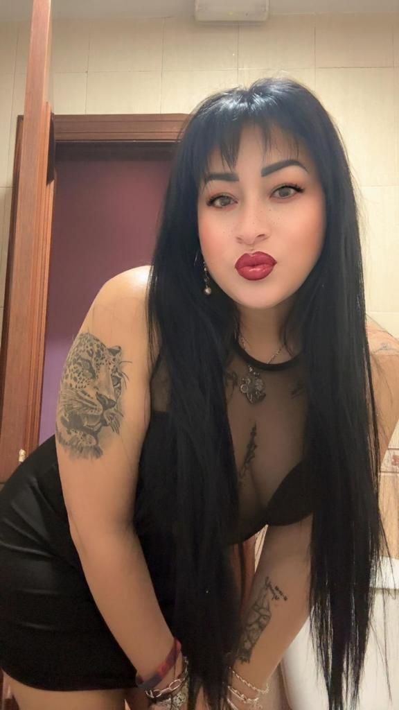 Chica busca chico en Almería: 