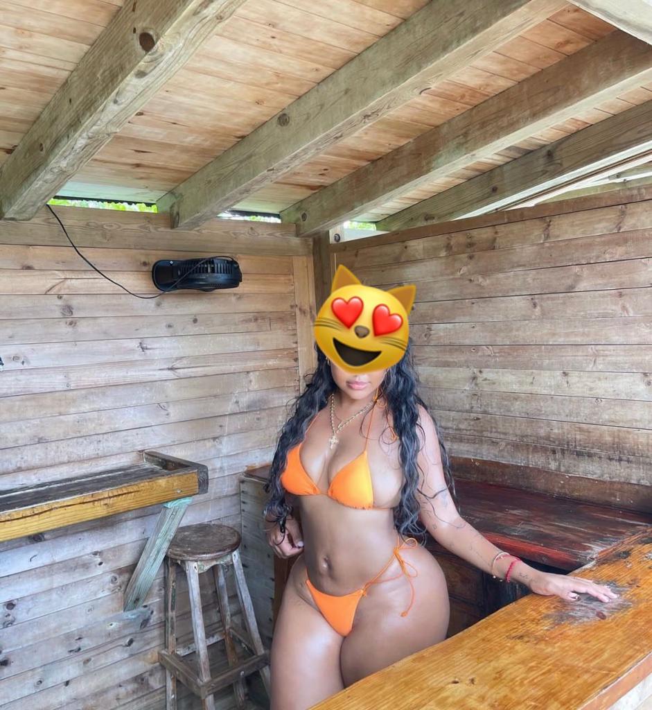Chica busca chico en Sevilla: 