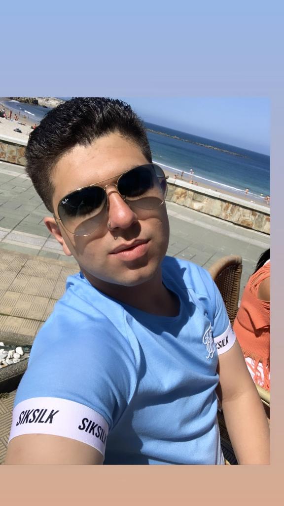 Chico busca chica en Lugo: 