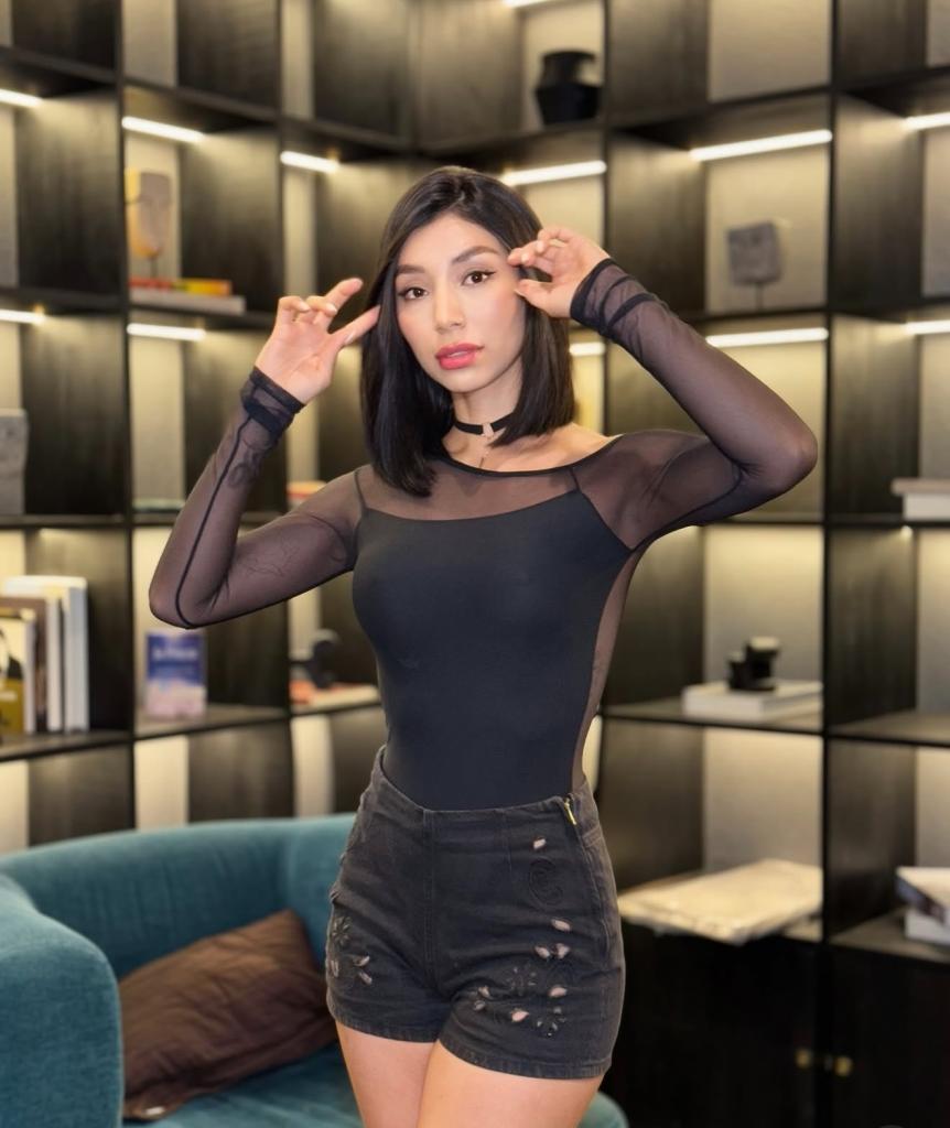 642970905: Chica busca chico en Madrid
