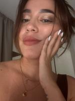 631623086: Chica busca chico en Barcelona