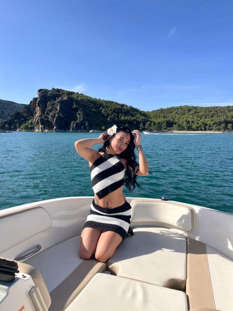 613425891: Chica busca chico en Madrid