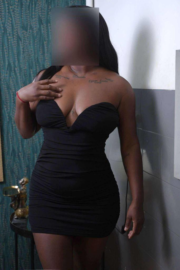 Chica busca chico en Gerona: 