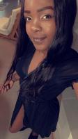 614347519: Chica busca chico en Barcelona