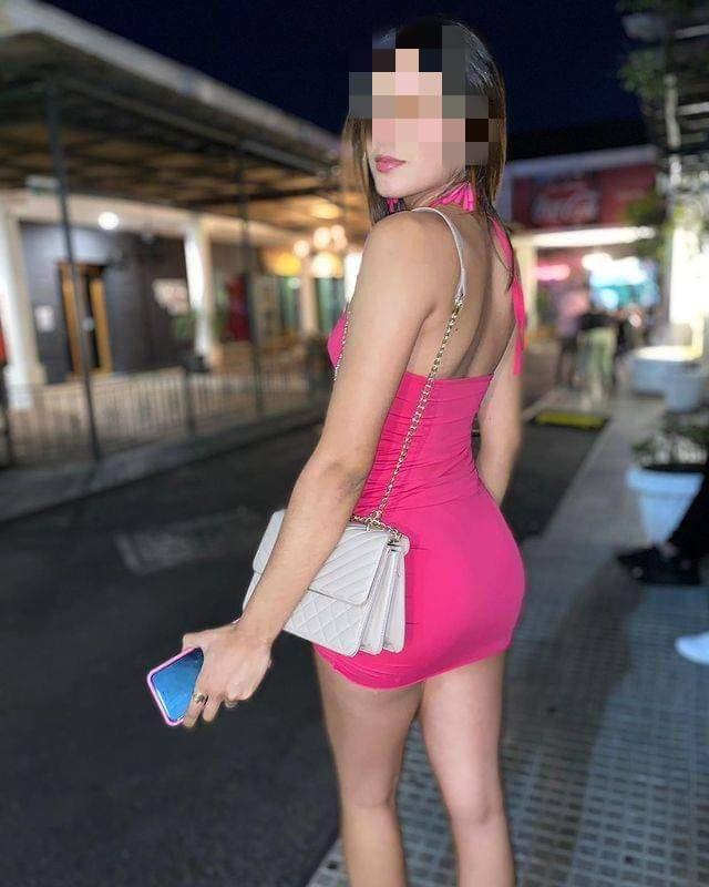697389152: Chica busca chico en León