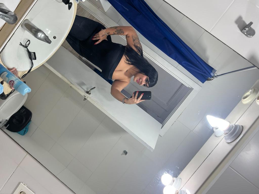 Chica busca chico en Almería: 