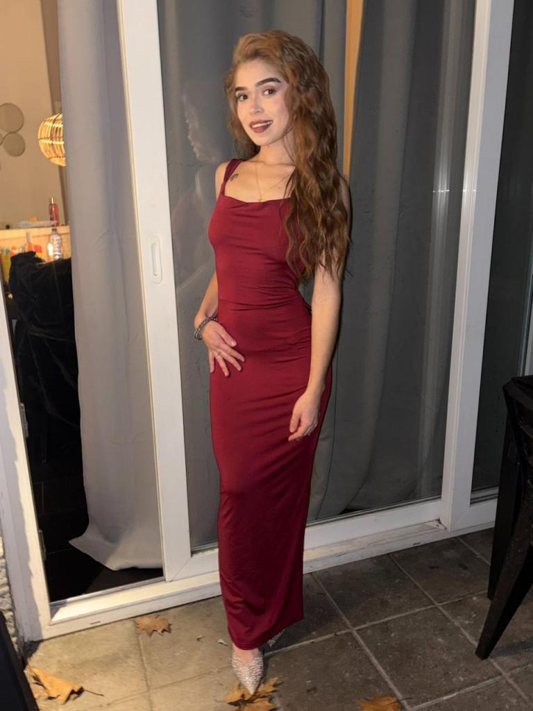 672079237: Chica busca chico en Málaga