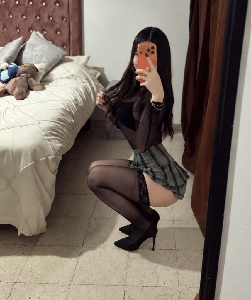 Chica busca chico en Cádiz: 