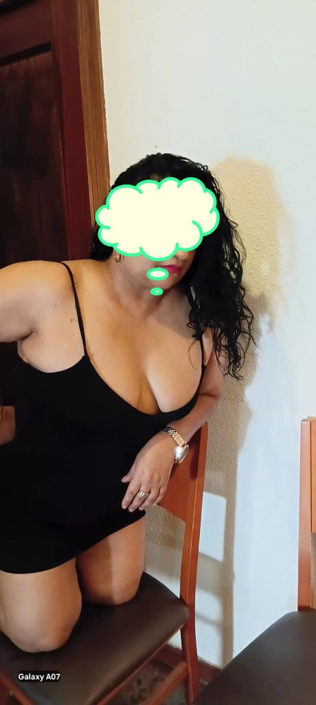 642755370: Chica busca chico en Murcia