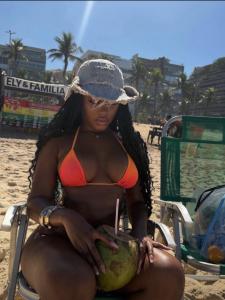 670785815: Chica busca chico en Alicante