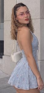 612286690: Chica busca chico en Barcelona