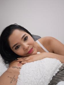 610064569: Chica busca chico en La Coruña