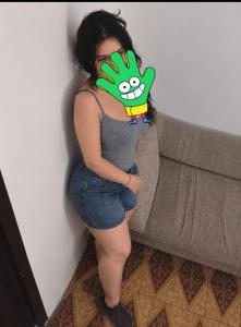 661766794: Chica busca chico en Barcelona