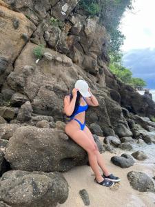 663554584: Chica busca chico en Sevilla