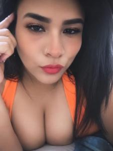 647435297: Chica busca chico en Almería