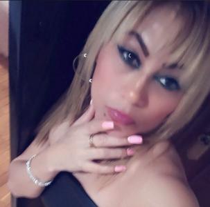 674138113: Chica busca chico en Cádiz