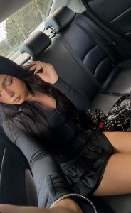 672168280: Chica busca chico en Madrid