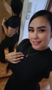 603987640: Chica busca chico en Sevilla