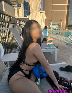 607039477: Chica busca chico en Barcelona