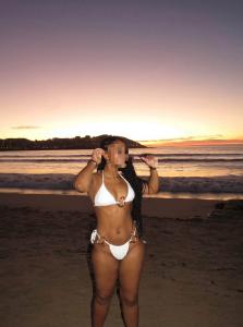 631965966: Chica busca chico en Barcelona