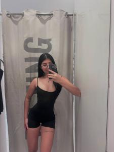 631751501: Chica busca chico en Gerona