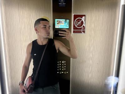 613208186: Chico busca chica en Las Palmas