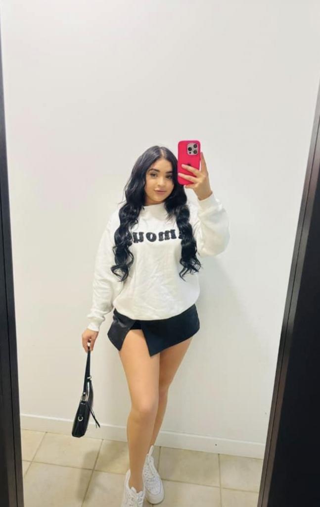 664882067: Chica busca chico en Tenerife