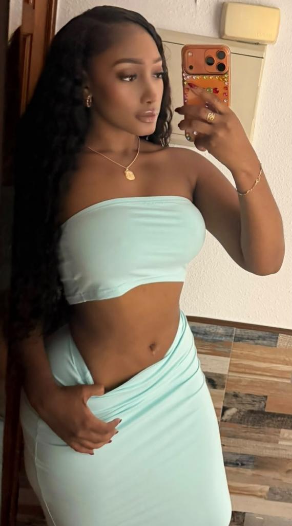 Chica busca chico en Tenerife: 