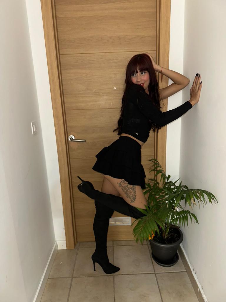 664882067: Chica busca chico en Tenerife