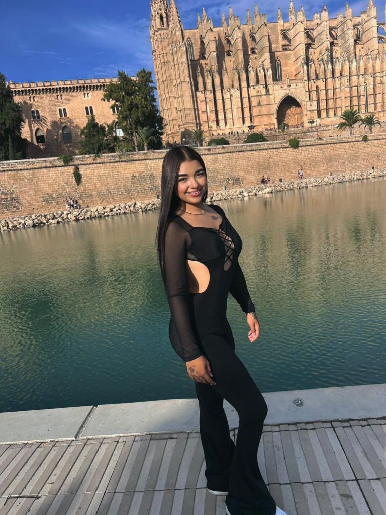 Chica busca chico en Mallorca: Chica busca chico
