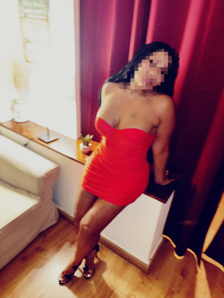 Chica busca chico en Barcelona: 