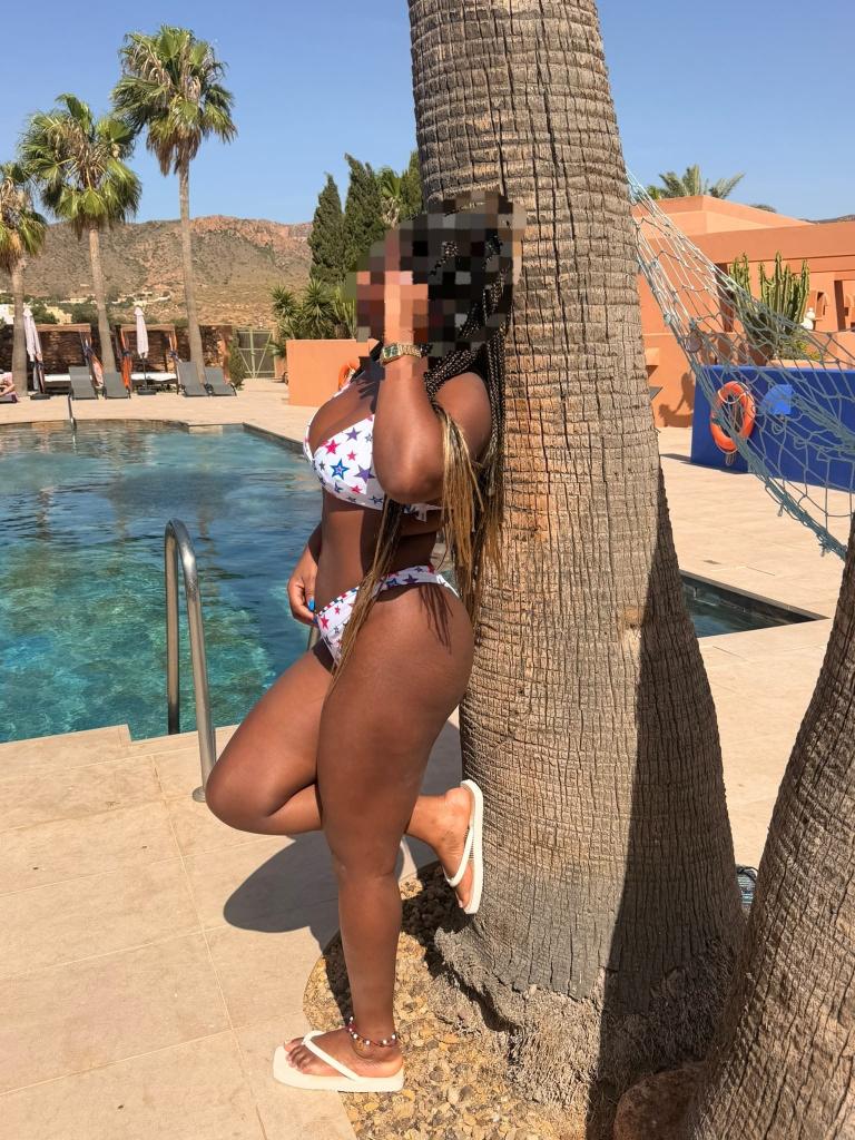 641980057: Chica busca chico en Murcia