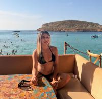 624856411: Chica busca chico en Ibiza
