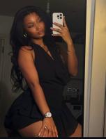 637578877: Chica busca chico en Gerona