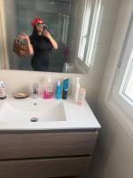 643890957: Chica busca chico en Pontevedra