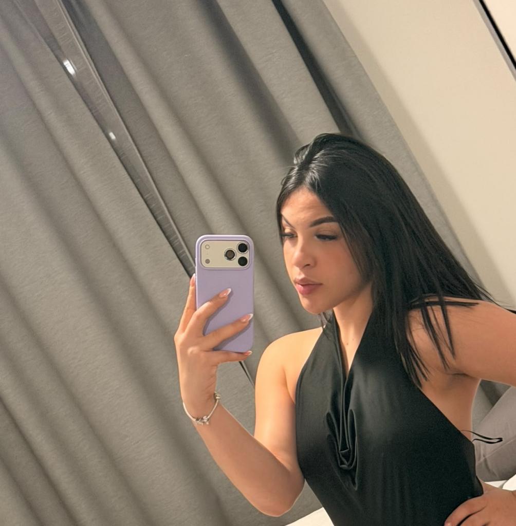 614081298: Chica busca chico en Sevilla