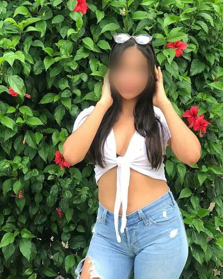 663253257: Chica busca chico en Barcelona