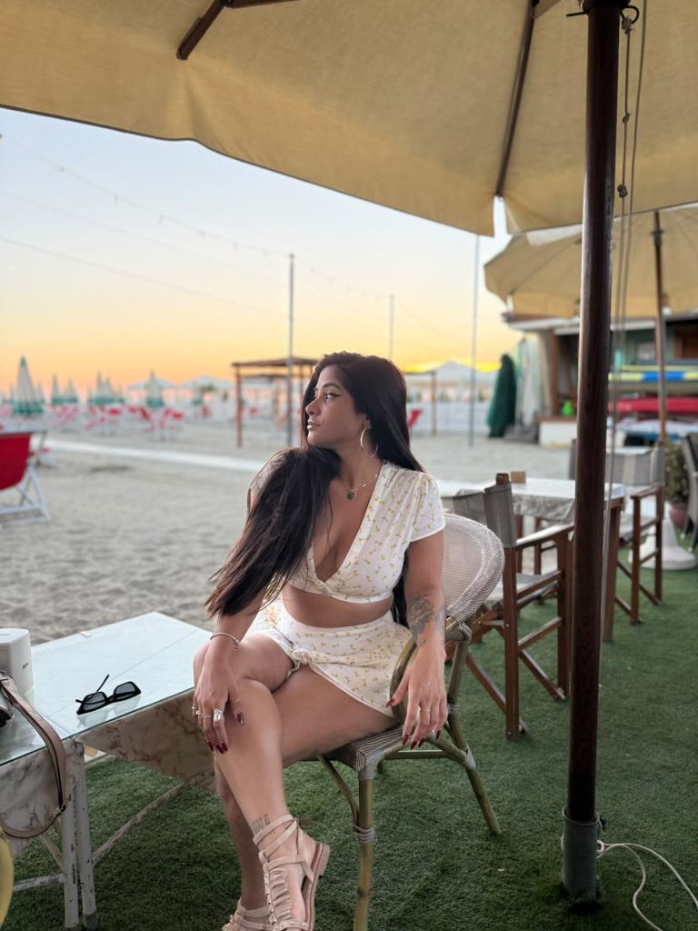 Chica busca chico en Almería: Chica busca chico