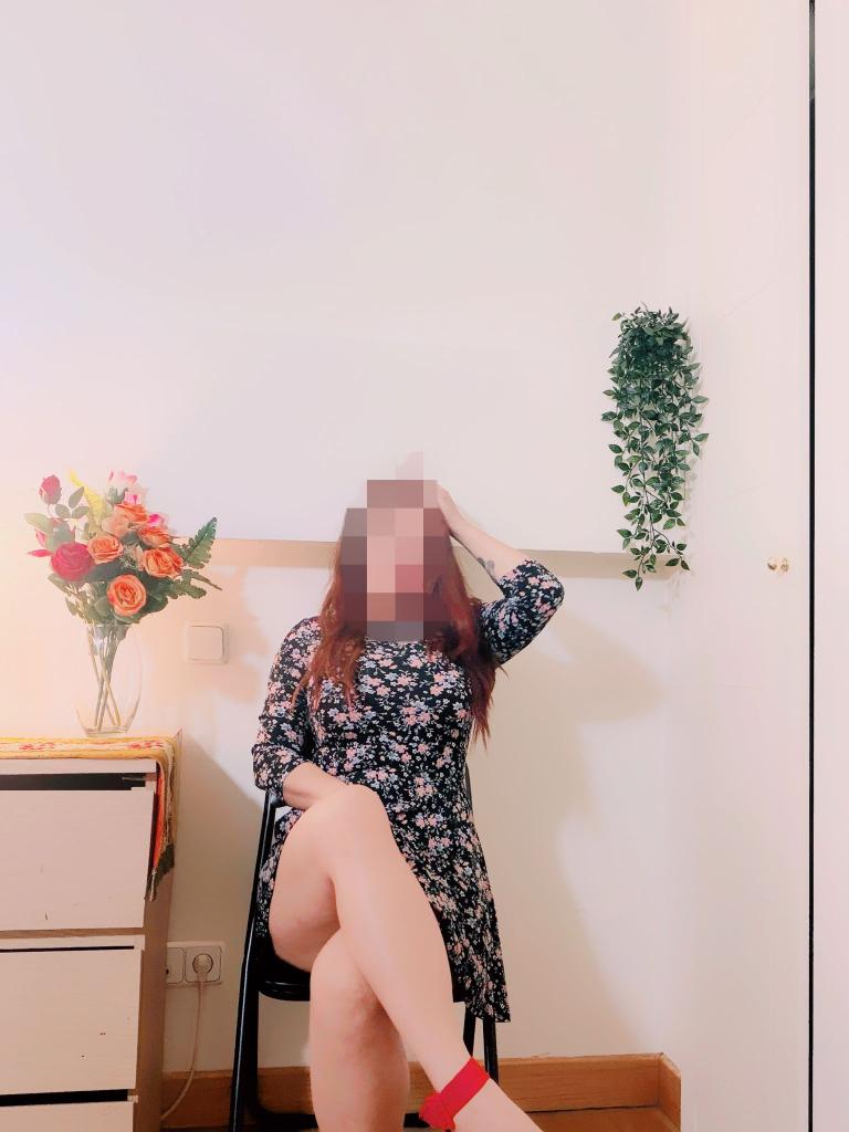 637746635: Chica busca chico en Madrid